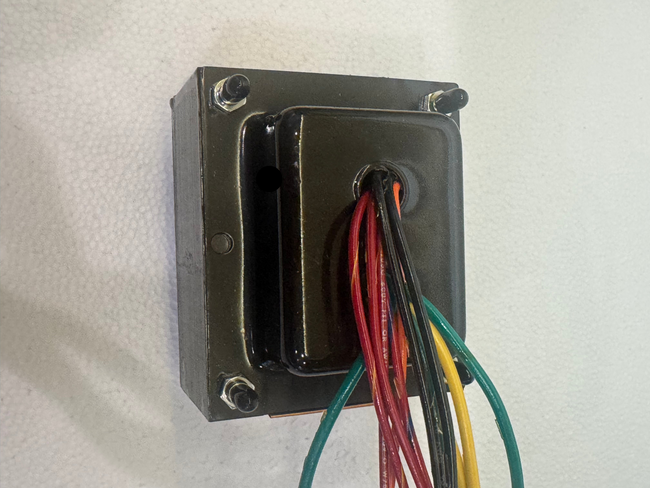 Tremolux, Tremolux AA763, Tremolux AB764, Vibrolux, Vibrolux AB763, Vibrolux Reverb, Vibrolux Reverb AA964, Vibrolux Reverb AB568, Vibrolux Reverb AA270 Classictone 40-18041 Heyboer Amp Parts Direct APD-8041H