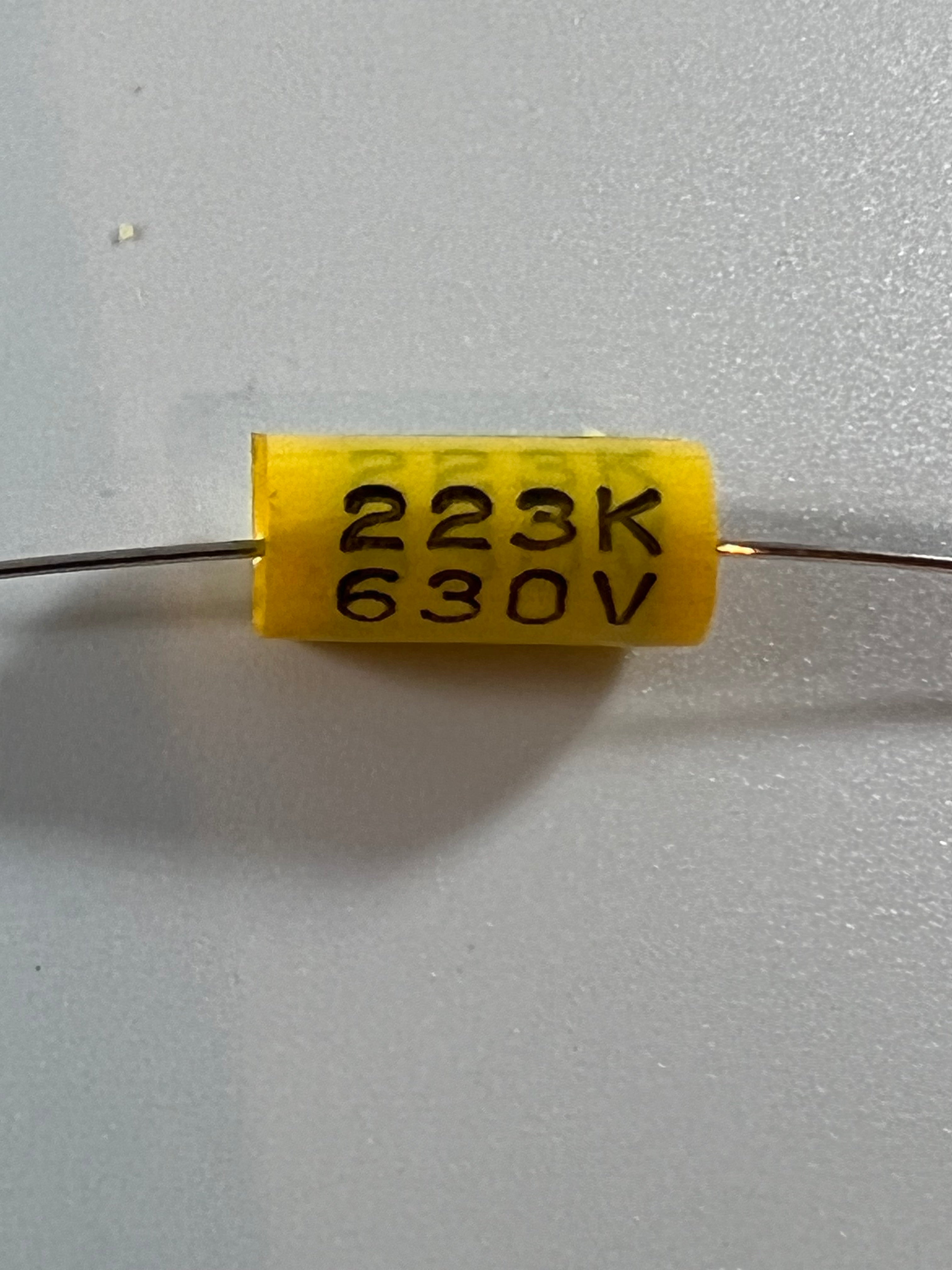 Capacitor - Axial Lead Electrolytic, 10 µF @ 500 VDC, F&T – Amp Parts Direct